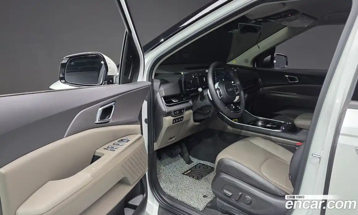 Kia Canival 2024 1.6 Автомат в Москве № 1128410, фото 10