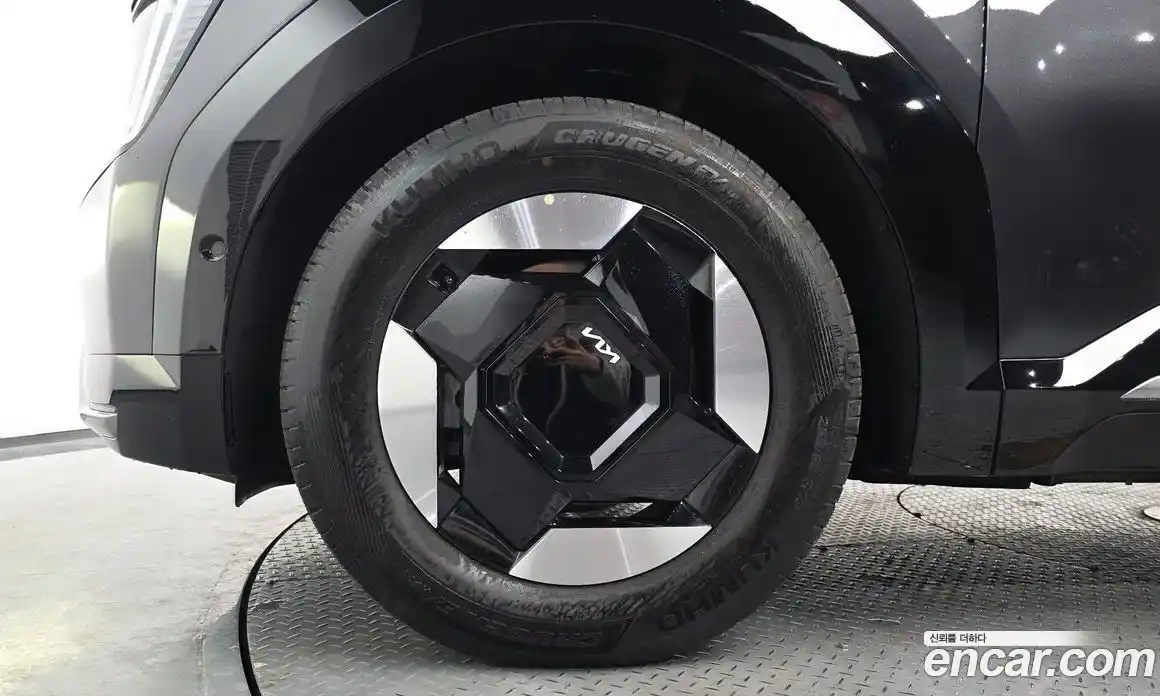 Kia EV9 2024 0.2 Автомат в Москве № 1128539, фото 5