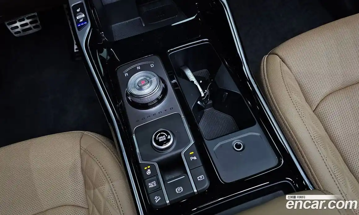 Kia Sorento 2023 1.6 гидро в Москве № 1128595, фото 9
