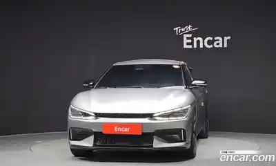 Kia EV6 2023 0.1 Автомат в Москве № 1128602, миниатюра 3