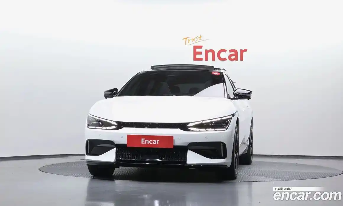 Kia EV6 2023 0.1 Автомат в Москве № 1128809, фото 3