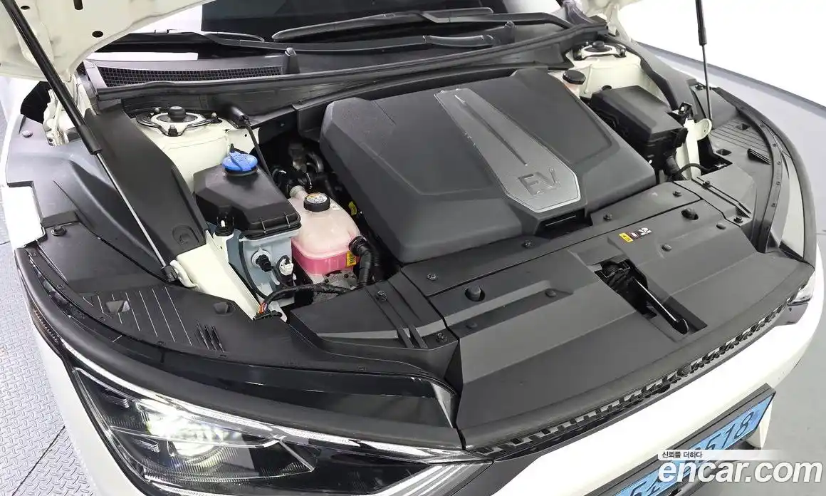 Kia EV6 2023 0.1 Автомат в Москве № 1128809, фото 6