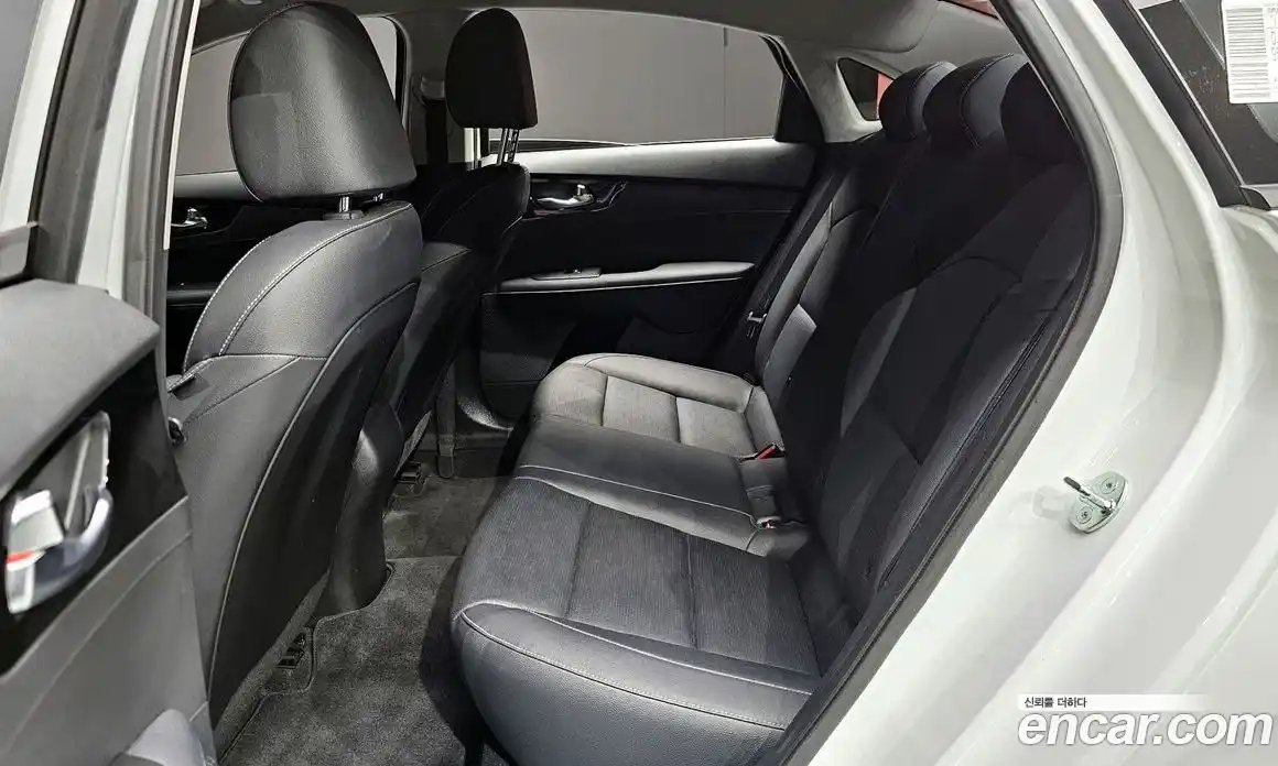 Kia K3 2023 1.6 Автомат в Москве № 1128825, фото 12