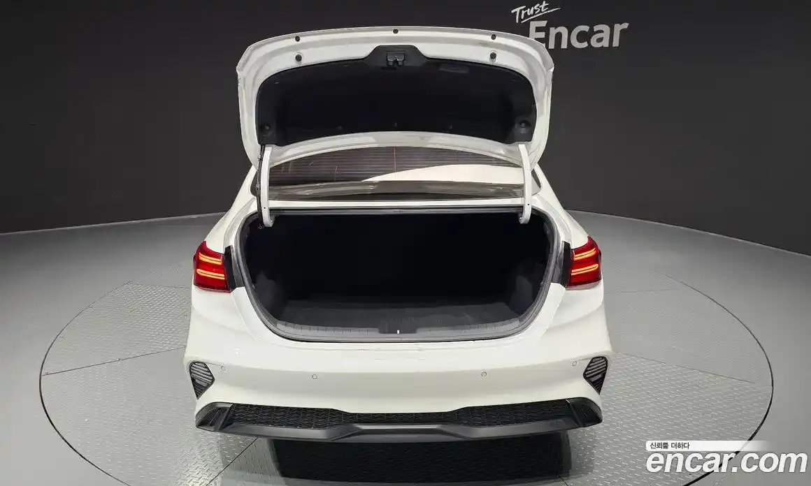 Kia K3 2023 1.6 Автомат в Москве № 1128825, фото 20