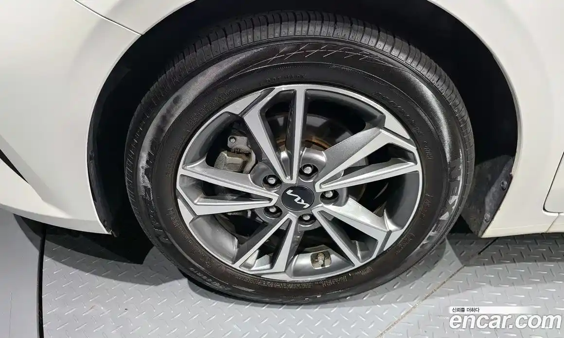 Kia K3 2023 1.6 Автомат в Москве № 1128825, фото 5