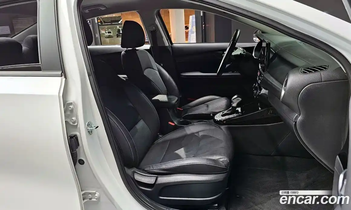 Kia K3 2023 1.6 Автомат в Москве № 1128825, фото 10