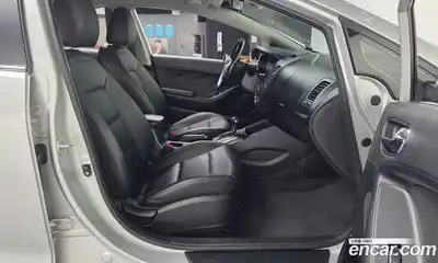 Kia K3 2013 1.6 Автомат в Москве № 1128894, миниатюра 11