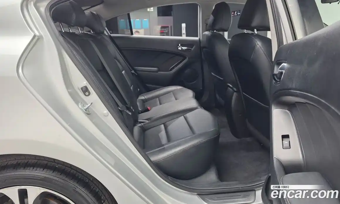 Kia K3 2013 1.6 Автомат в Москве № 1128894, фото 12