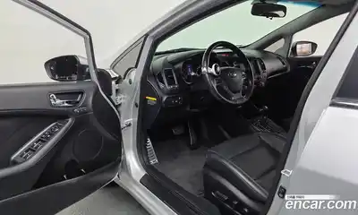 Kia K3 2013 1.6 Автомат в Москве № 1128894, миниатюра 10