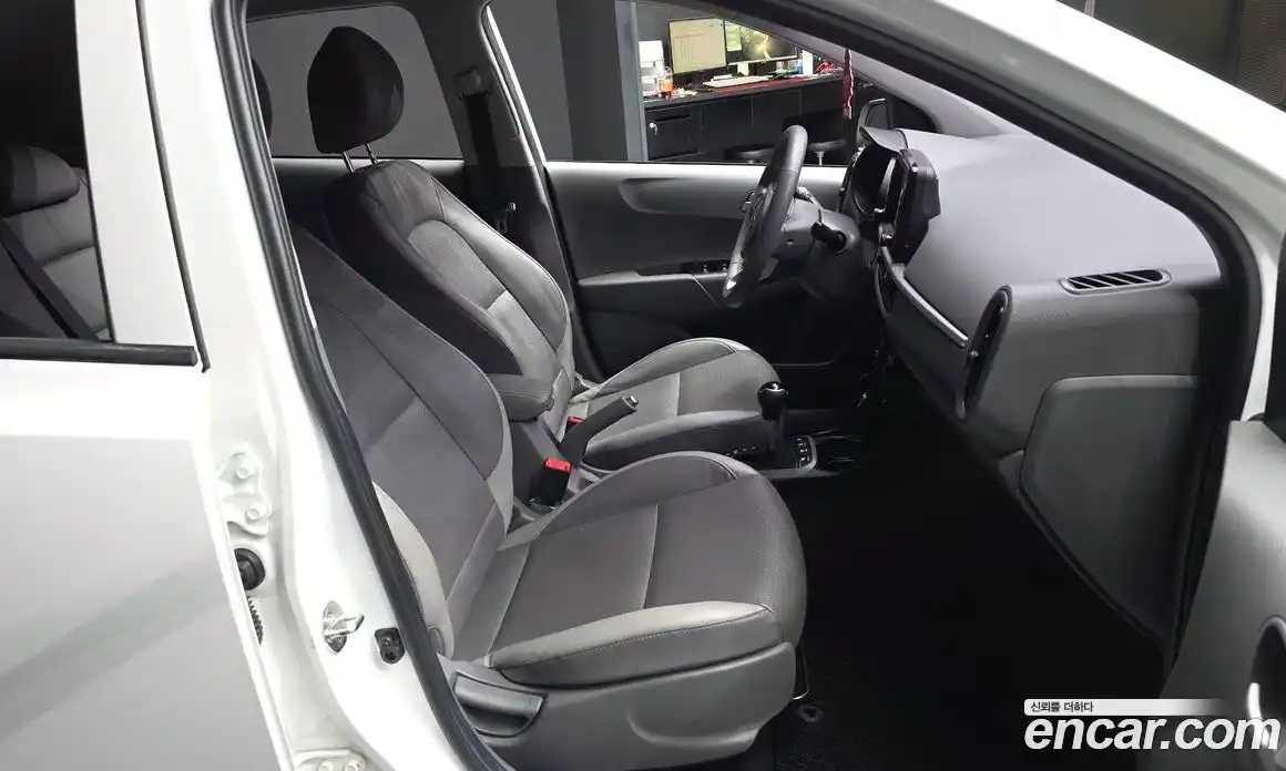 Kia Morning 2020 1.0 Автомат в Москве № 1128915, фото 11