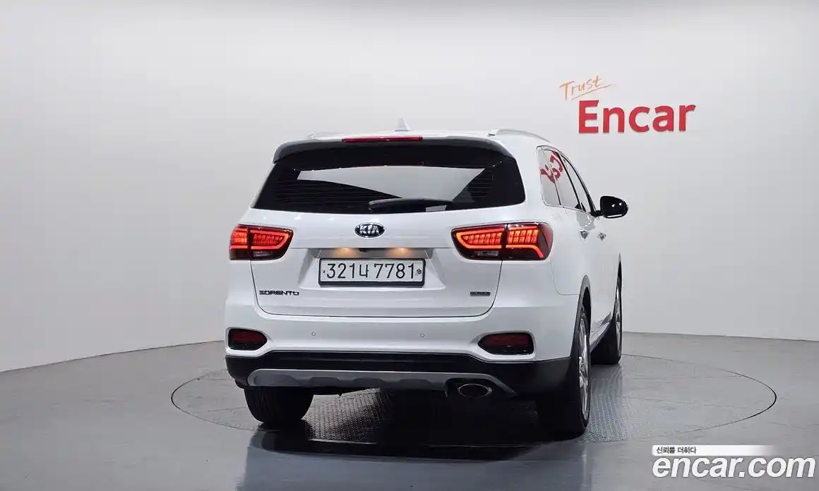 Kia Sorento 2019 2.0 гидро в Москве № 1128966, фото 4