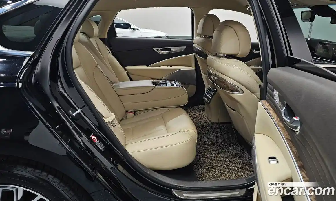 Kia K9 2019 3.8 Автомат в Москве № 1128980, фото 12