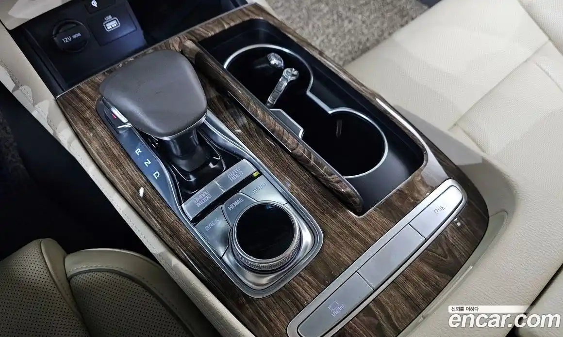 Kia K9 2019 3.8 Автомат в Москве № 1128980, фото 9