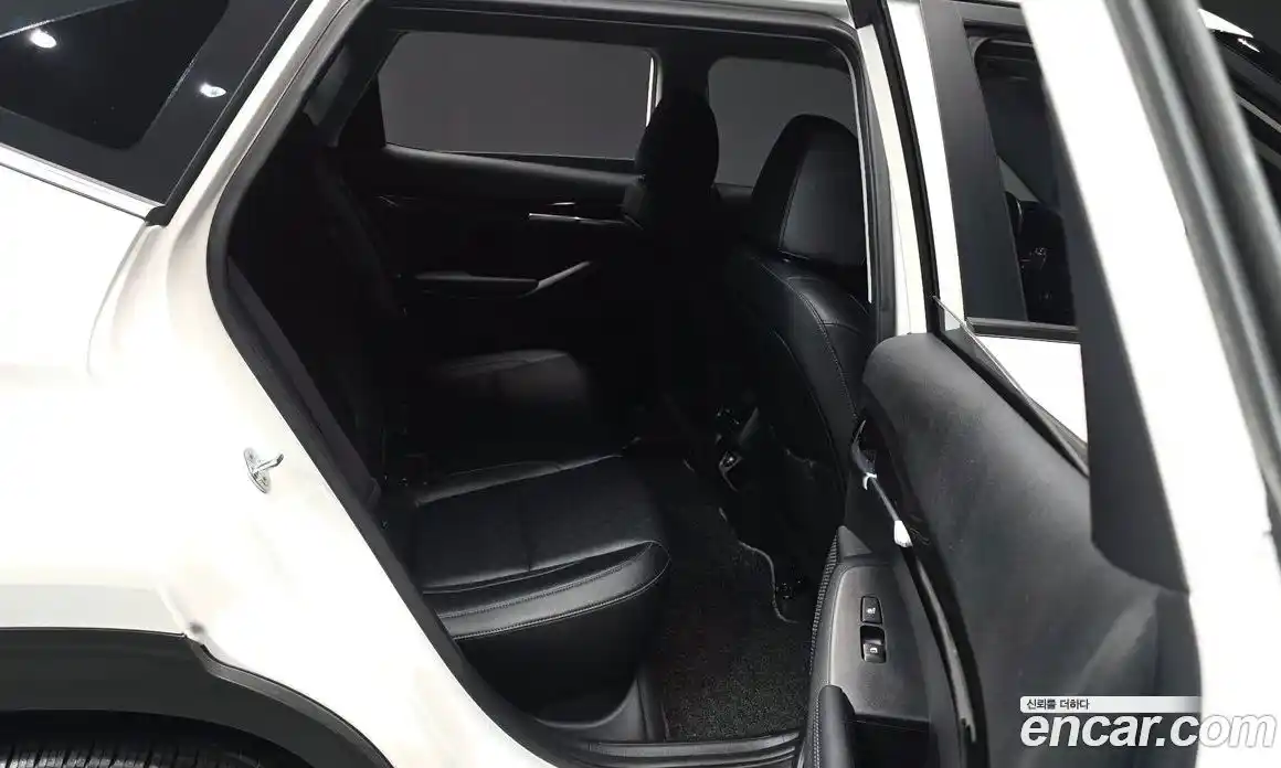 Kia Seltos 2022 1.6 Автомат в Москве № 1129003, фото 12