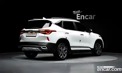 Kia Seltos 2022 1.6 Автомат в Москве № 1129003, миниатюра 2