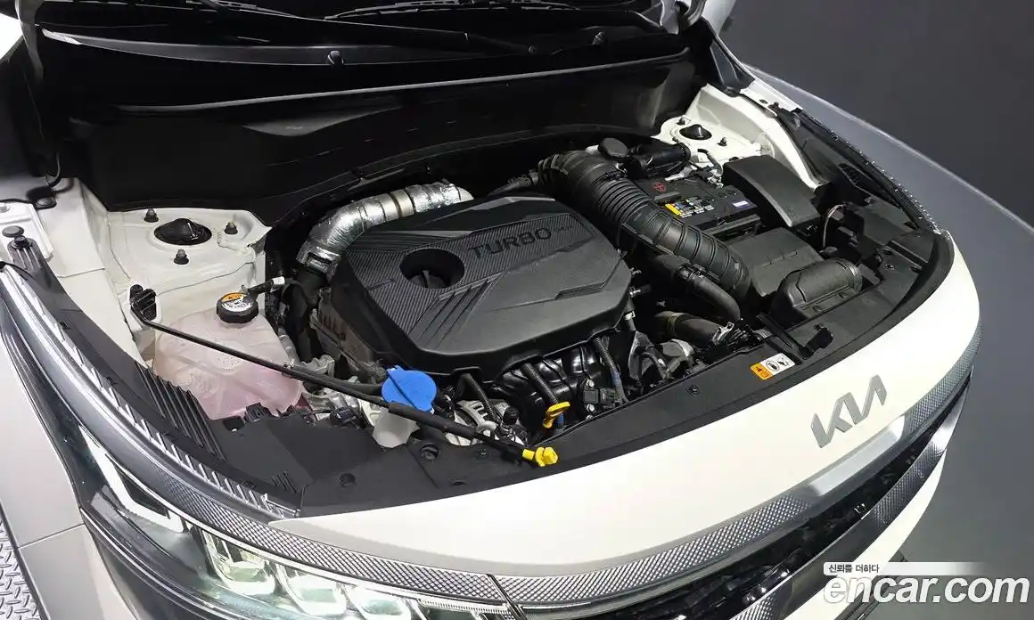 Kia Seltos 2022 1.6 Автомат в Москве № 1129003, фото 6