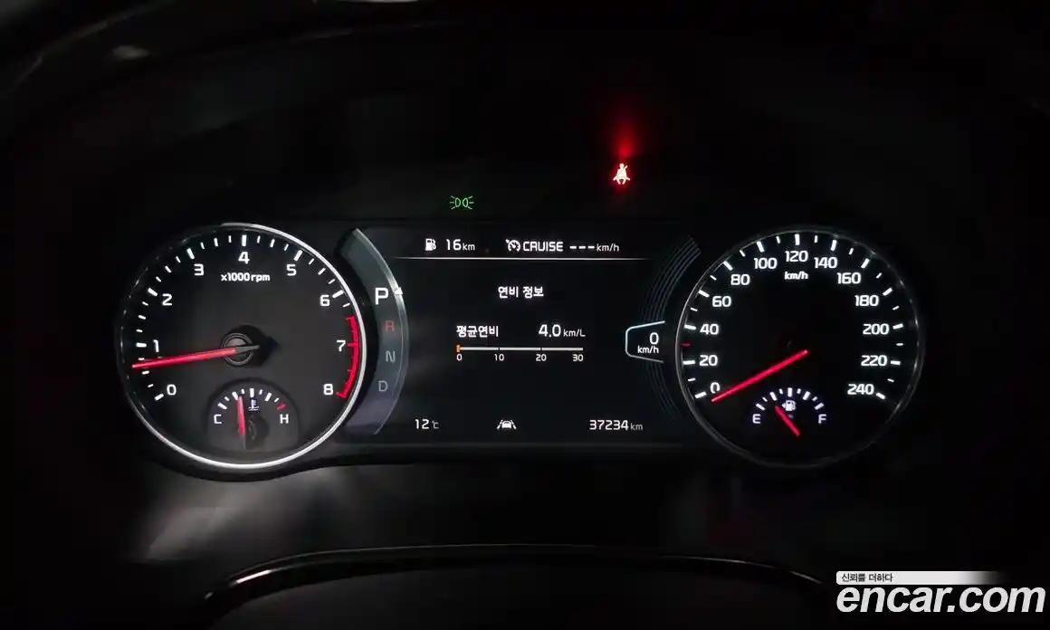 Kia Seltos 2022 1.6 Автомат в Москве № 1129003, фото 8