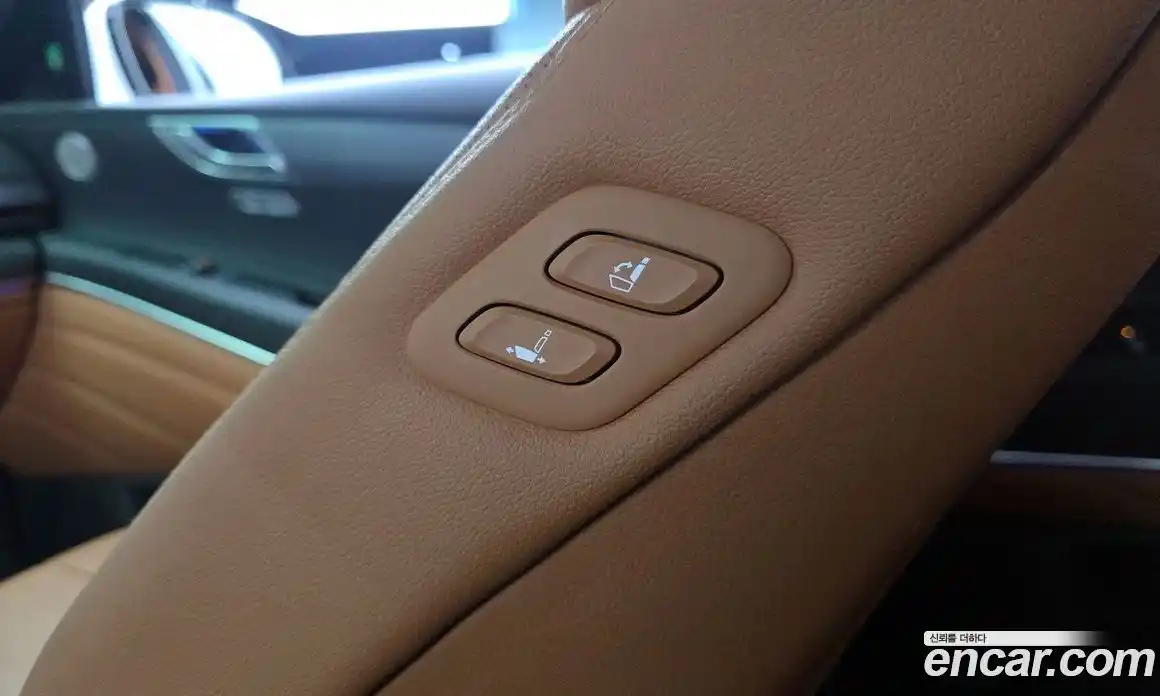 Genesis GV80 2024 2.5 Автомат в Москве № 1129182, фото 18