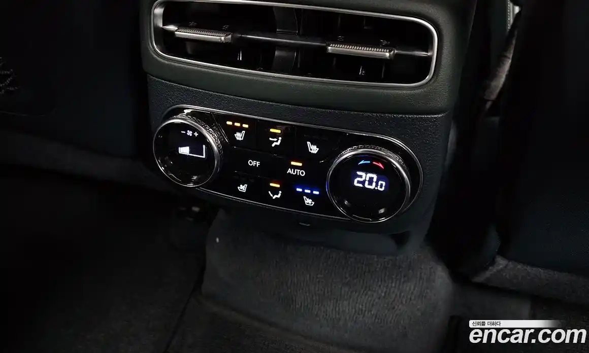 Genesis GV70 2022 0.1 Автомат в Москве № 1129262, фото 18