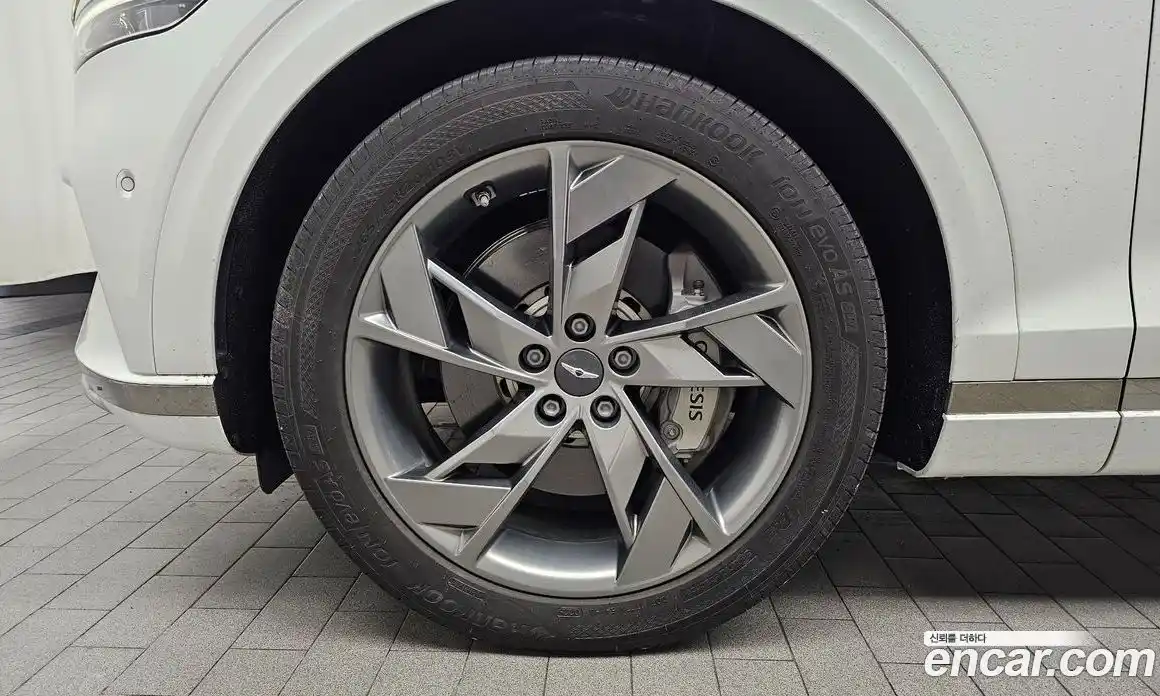 Genesis GV70 2022 0.1 Автомат в Москве № 1129262, фото 5