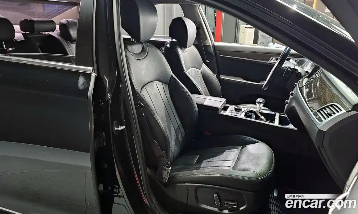 Genesis G80 2017 3.3 Автомат в Москве № 1129303, фото 12