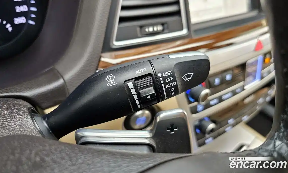 Genesis G80 2019 3.3 Автомат в Москве № 1129357, фото 18