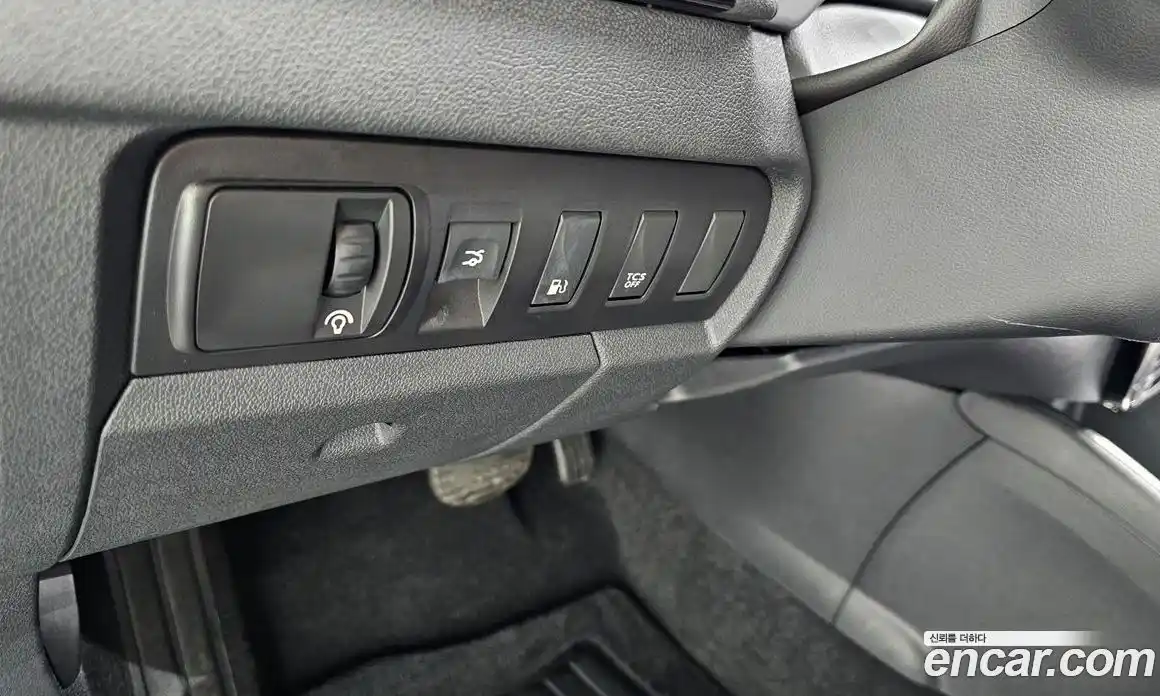 Renault SM3 2016 1.6 гидро в Москве № 1130916, фото 14