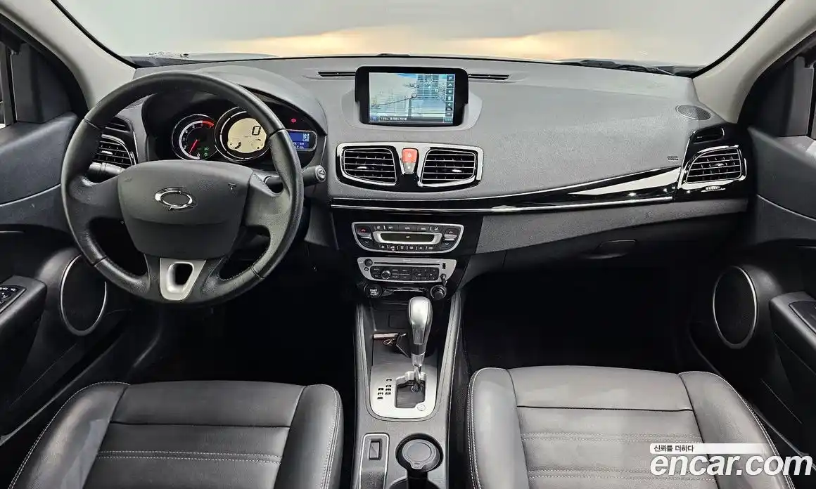Renault SM3 2016 1.6 гидро в Москве № 1130916, фото 7