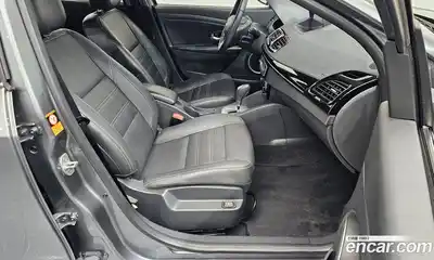 Renault SM3 2016 1.6 гидро в Москве № 1130916, миниатюра 10