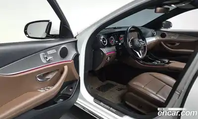 Mercedes-Benz E-Class 2018 2.0 гидро в Москве № 1131915, миниатюра 11