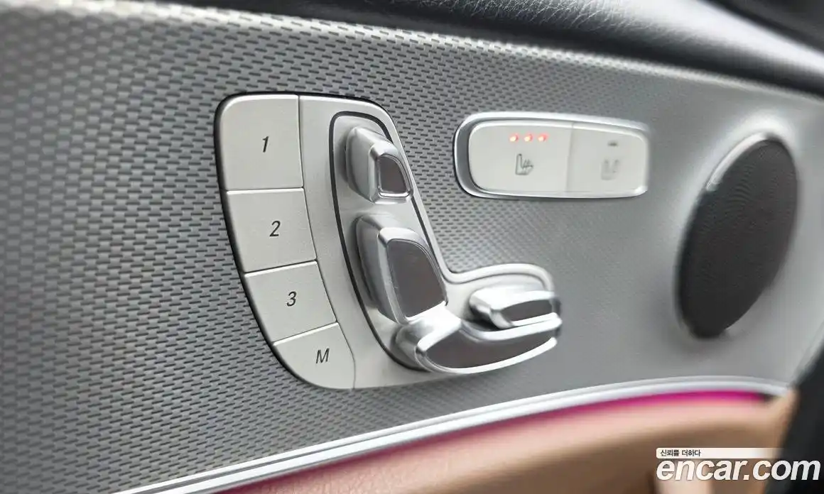 Mercedes-Benz E-Class 2018 2.0 гидро в Москве № 1131915, фото 17