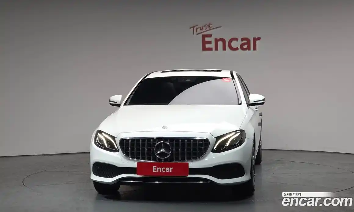 Mercedes-Benz E-Class 2018 2.0 гидро в Москве № 1131915, фото 3