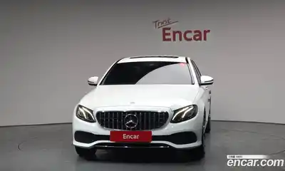 Mercedes-Benz E-Class 2018 2.0 гидро в Москве № 1131915, миниатюра 3