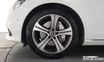 Mercedes-Benz E-Class 2018 2.0 гидро в Москве № 1131915, миниатюра 5