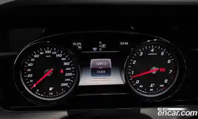 Mercedes-Benz E-Class 2018 2.0 гидро в Москве № 1131915, миниатюра 8