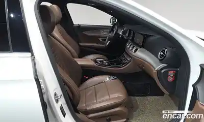 Mercedes-Benz E-Class 2018 2.0 гидро в Москве № 1131915, миниатюра 10