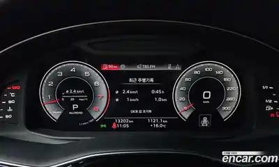 Audi Q8 2023 3.0 гидро в Москве № 1132117, миниатюра 8
