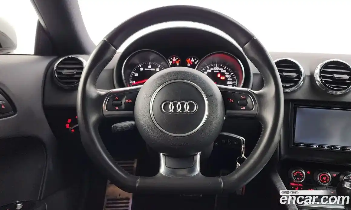 Audi TT 2013 2.0 гидро в Москве № 1132235, фото 13