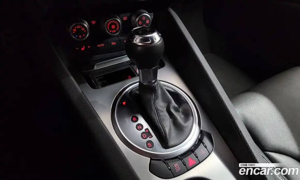 Audi TT 2013 2.0 гидро в Москве № 1132235, фото 9
