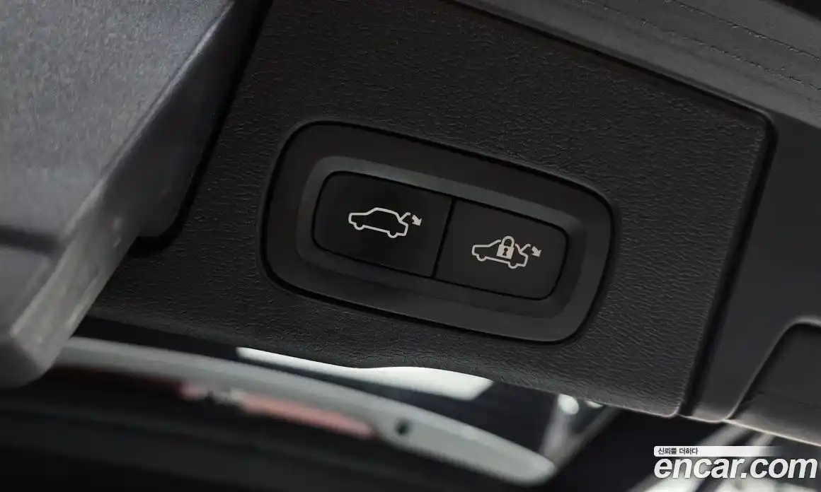 Volvo XC60 2018 2.0 гидро в Москве № 1132997, фото 16
