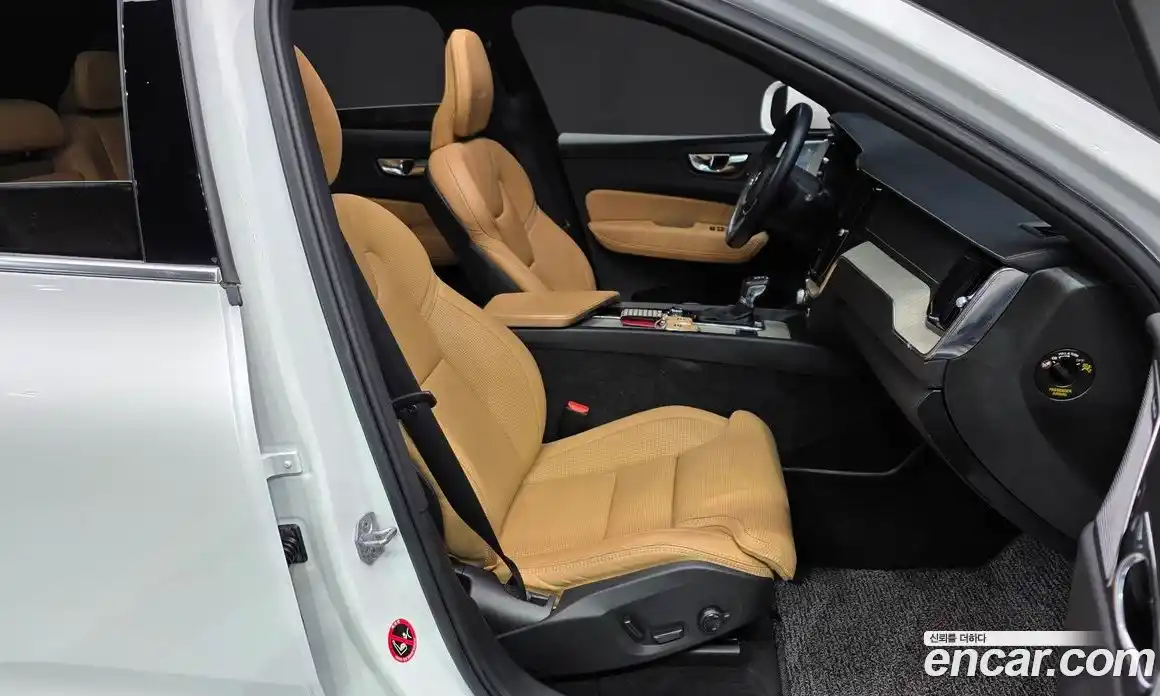 Volvo XC60 2018 2.0 гидро в Москве № 1132997, фото 10