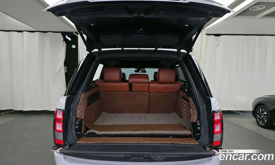 Land Rover Range-Rover 2016 4.4 гидро в Москве № 1137650, фото 20