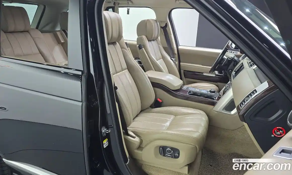 Land Rover Range-Rover 2016 5.0 гидро в Москве № 1137654, фото 12