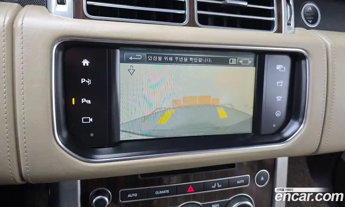 Land Rover Range-Rover 2016 5.0 гидро в Москве № 1137654, фото 16