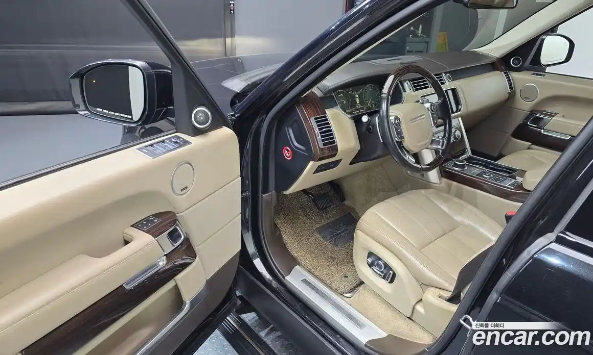Land Rover Range-Rover 2016 5.0 гидро в Москве № 1137654, фото 10