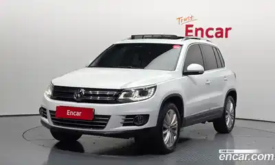 Volkswagen Tiguan, 2015