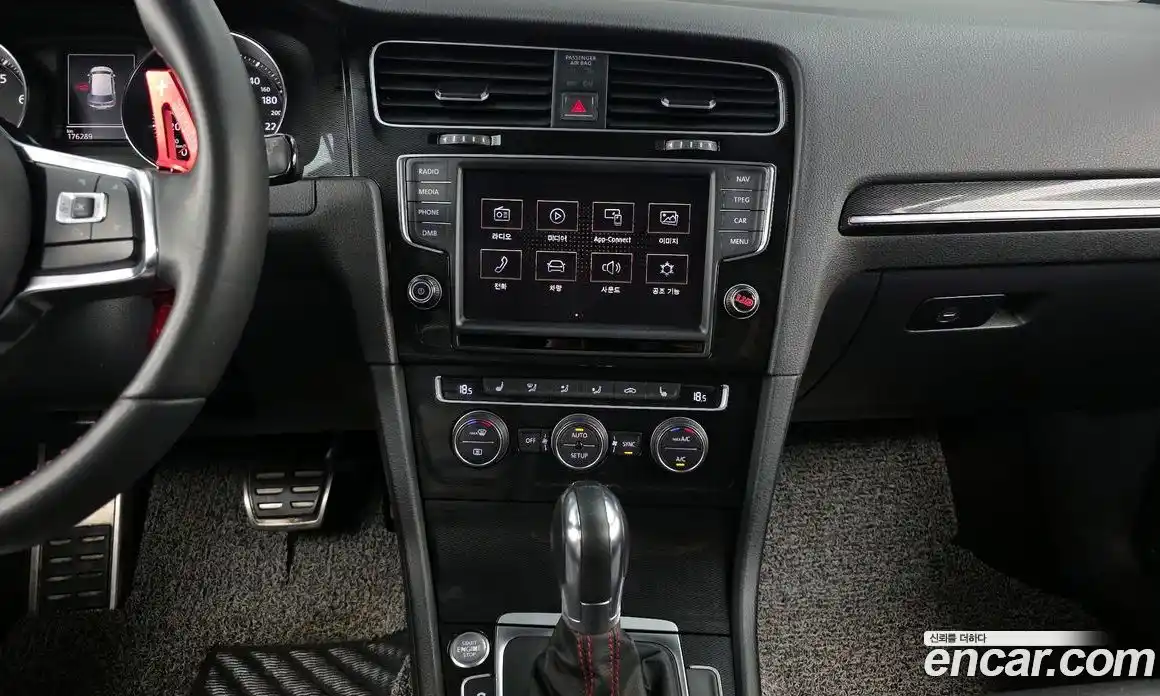 Volkswagen Golf 2014 2.0 гидро в Москве № 1139109, фото 14
