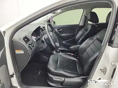 Volkswagen Polo 2014 1.6 гидро в Москве № 1139173, миниатюра 11