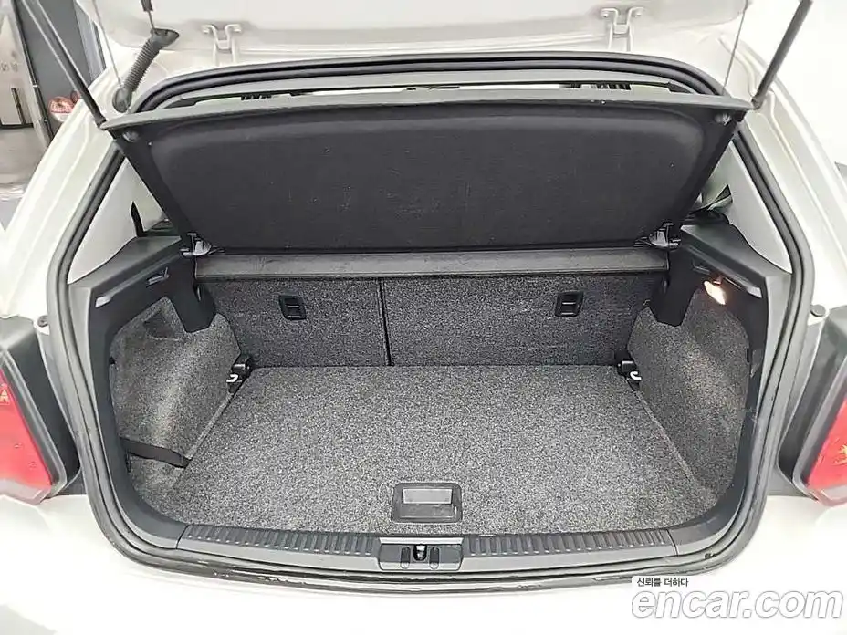 Volkswagen Polo 2014 1.6 гидро в Москве № 1139173, фото 18