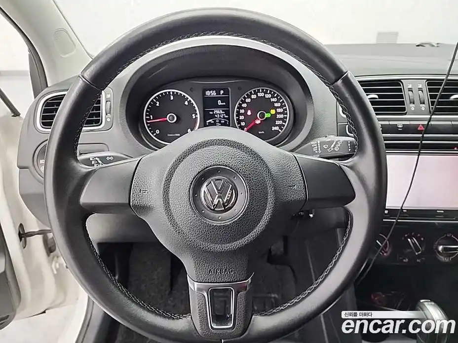 Volkswagen Polo 2014 1.6 гидро в Москве № 1139173, фото 9